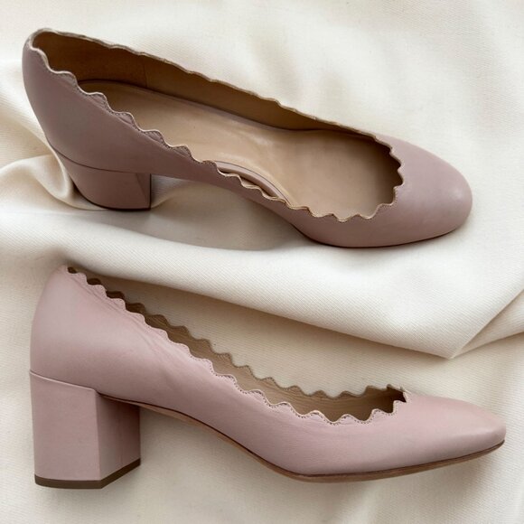 Chloé Lauren Scalloped Nude Leather Pumps, size 40 (size 9.5) - Picture 3 of 12